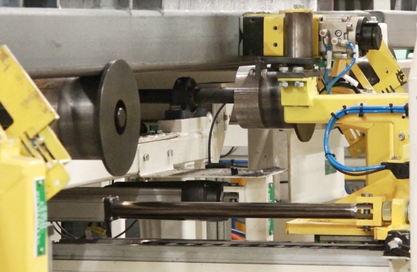 Als je voor de industrie werkt, moet je sowieso een stevige behuizing rond de motor en spindel voorzien