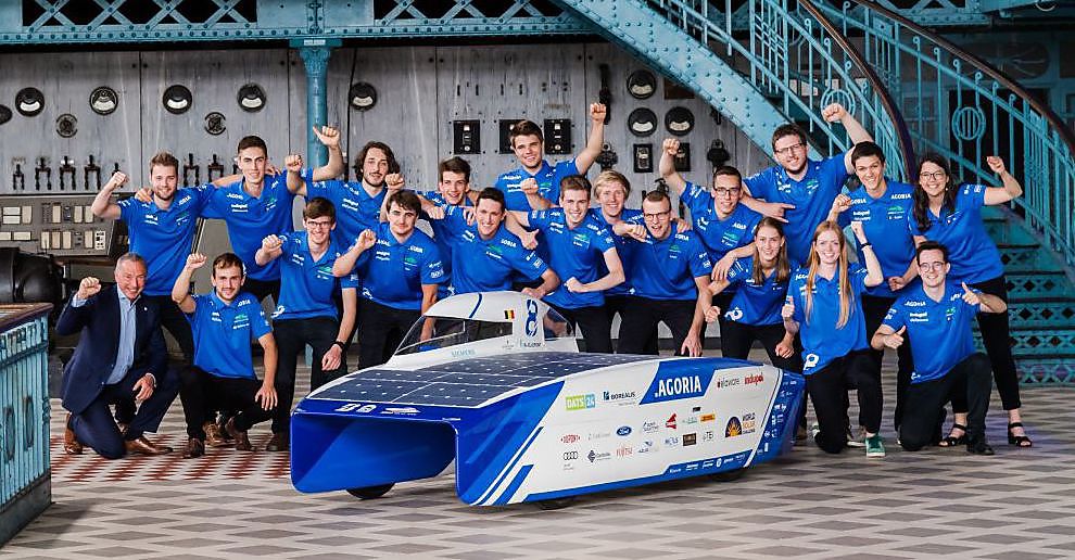 Blue Point succède à Punch 2 dans la course de voitures solaires d'Australie 