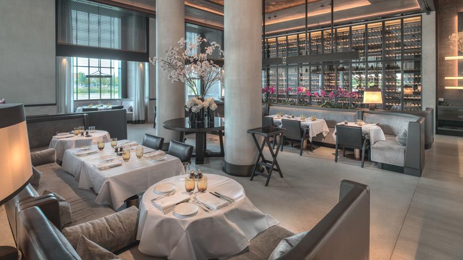 Le restaurant cinq étoiles La Réserve fait peau neuve