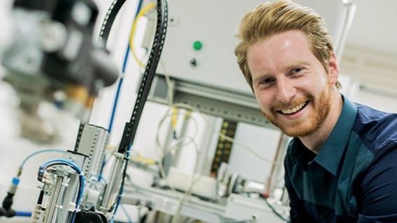 Toegepaste machinebouw in de praktijk: ontwerpen en aanpassen van machines